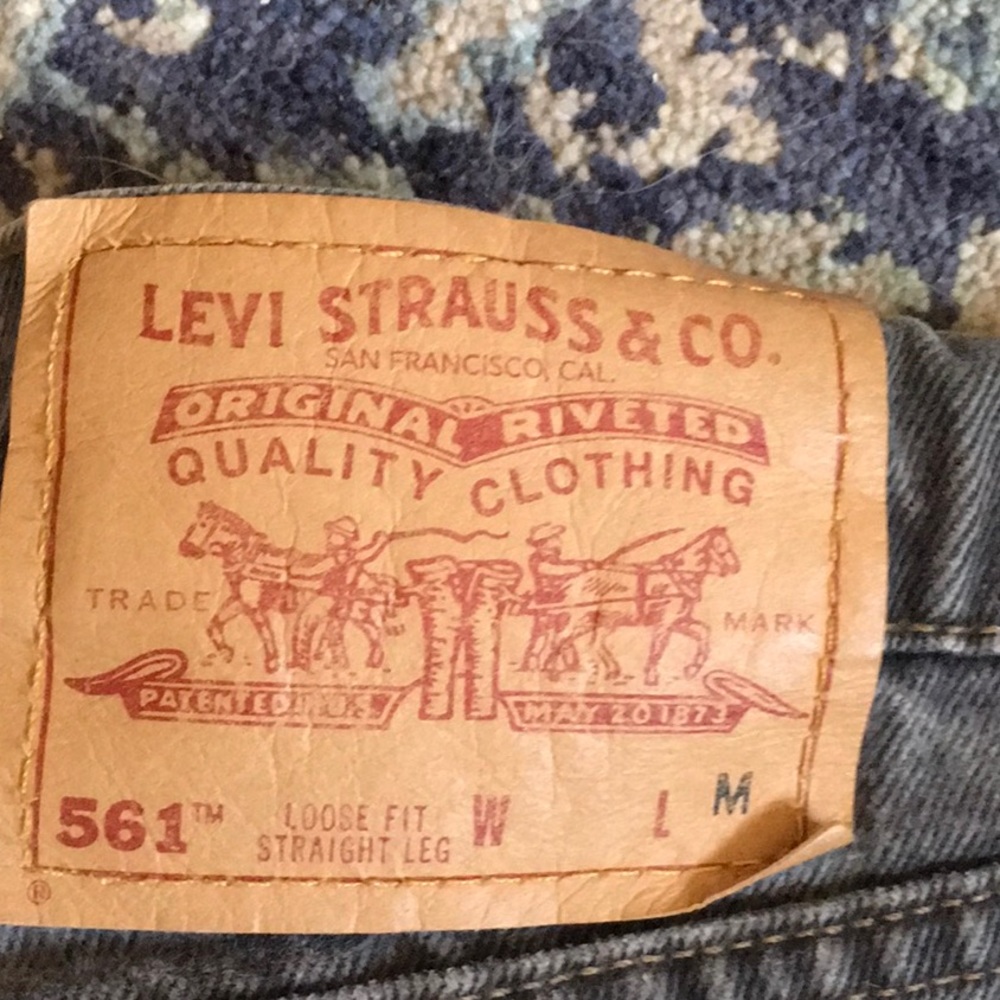 Levi’s Women’s Classic 561 Levi’s Jeans View 2